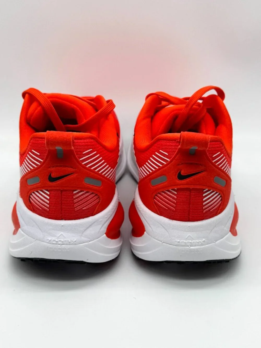 Nike Womens Vomero 18 TB Team Orange Shoes Sz 6 New IB4032-800 Activewear